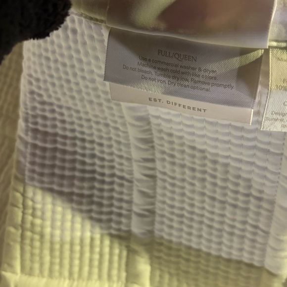 Boll & Branch Signature Modern Grid Quilt  Organic Cotton NWOT - Picture 4 of 4